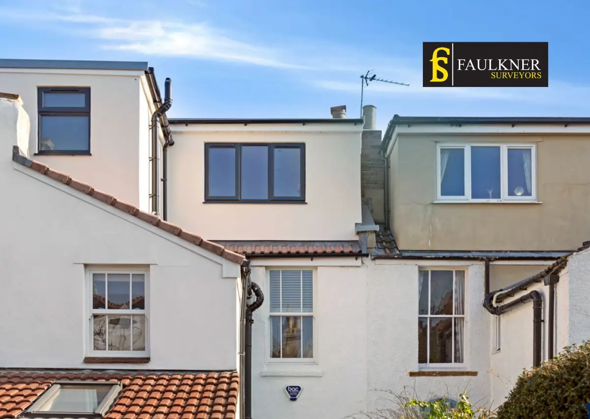Party Wall Vs Boundary Wall : The Law, The Rights, and Your Options 3 Party Wall Welling : What Should You Do If Your Neighbour Builds Over the Shared Boundary Welling?